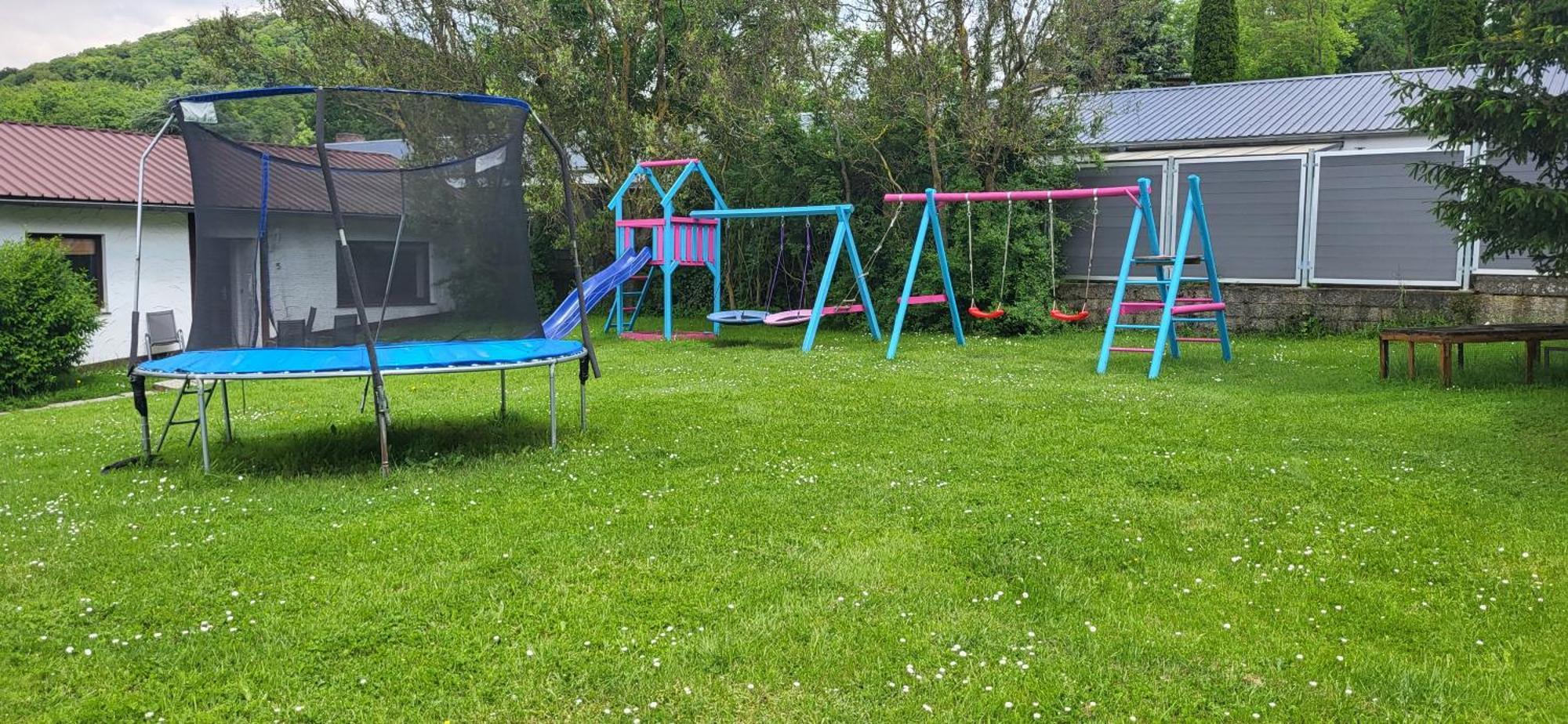 D&B Staycation Ferienpark Niedenstein المظهر الخارجي الصورة
